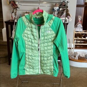 The North Face Women's Green Quilted Ski Jacket